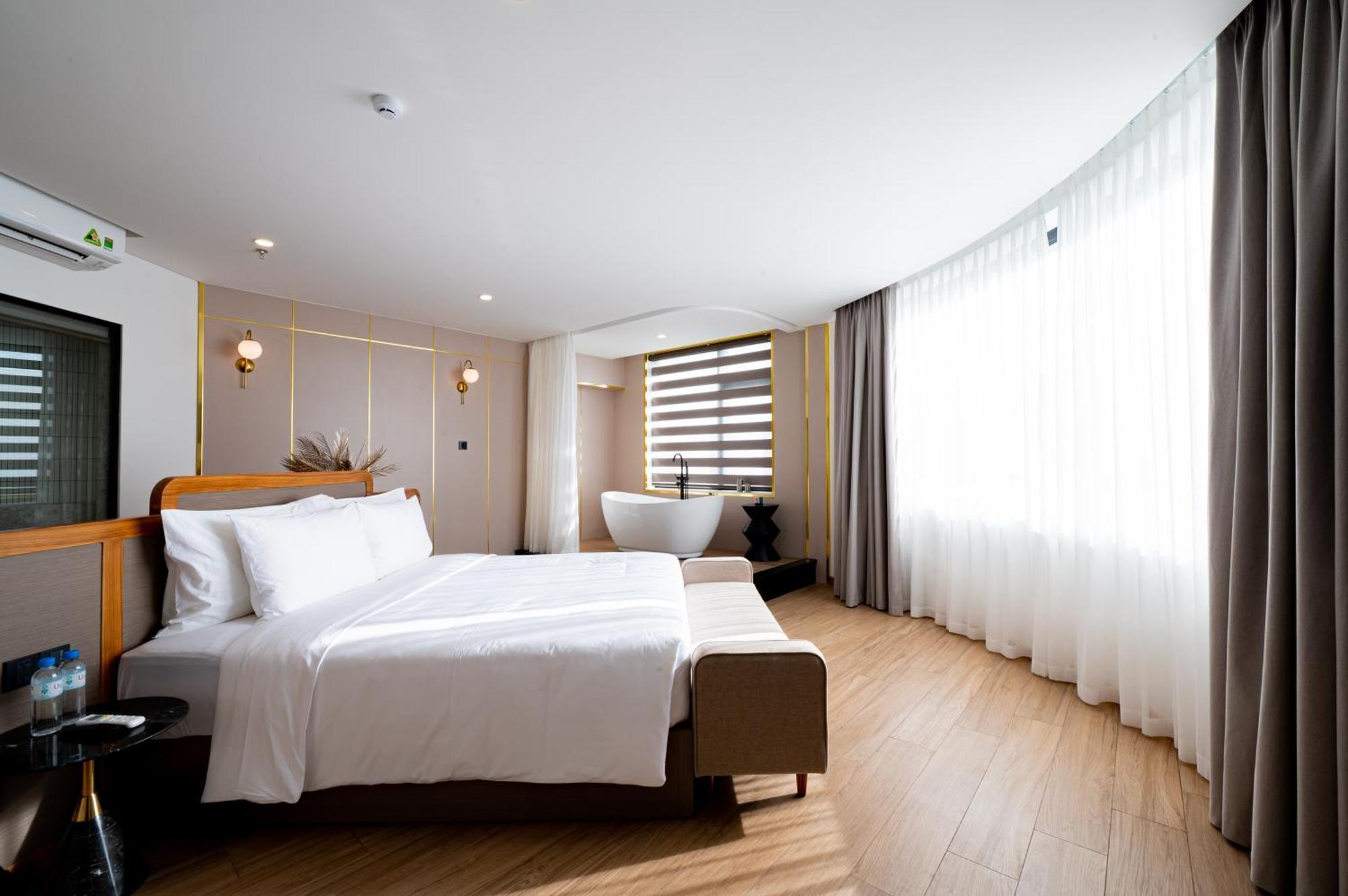 Pama Boutique Hotel & Bistro Da Nang Esterno foto
